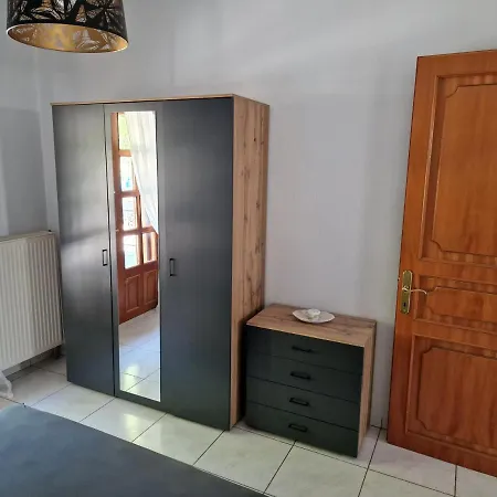 Sabine Apartment *