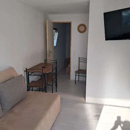 Sabine Apartment