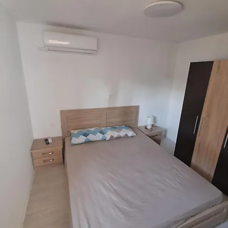 Sabine Apartment *